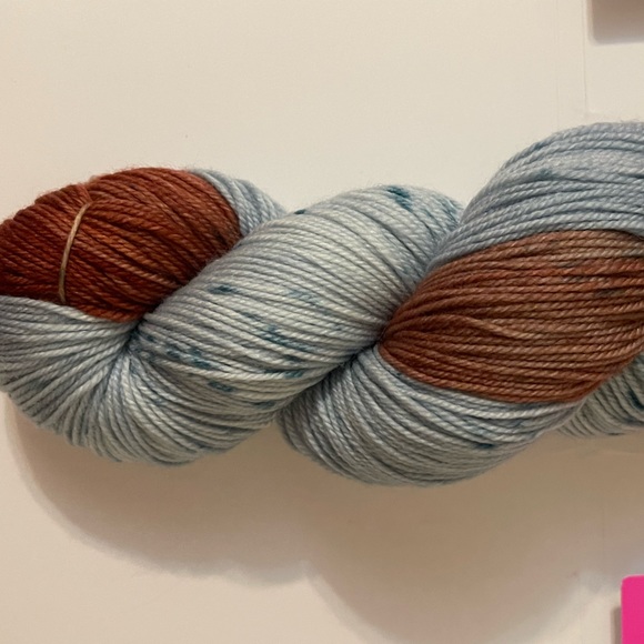 Manos del Uruguay Alegria in “Colorado River” colorway. 🧶 - Picture 2 of 3